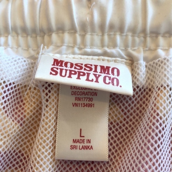 Men’s Mossimo Red and Yellow Hawaiian Print Swim Trunks Size Large - Picture 8 of 10